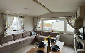 Luxurious Three Bedroom Caravan
