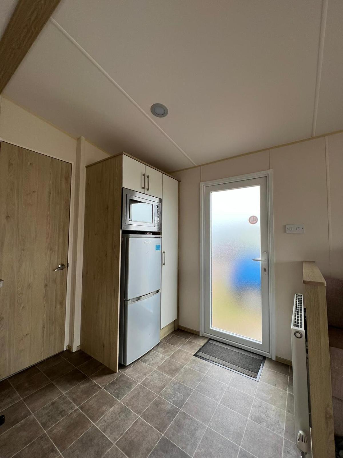 Luxurious Three Bedroom Caravan Jaywick Sands Exterior photo