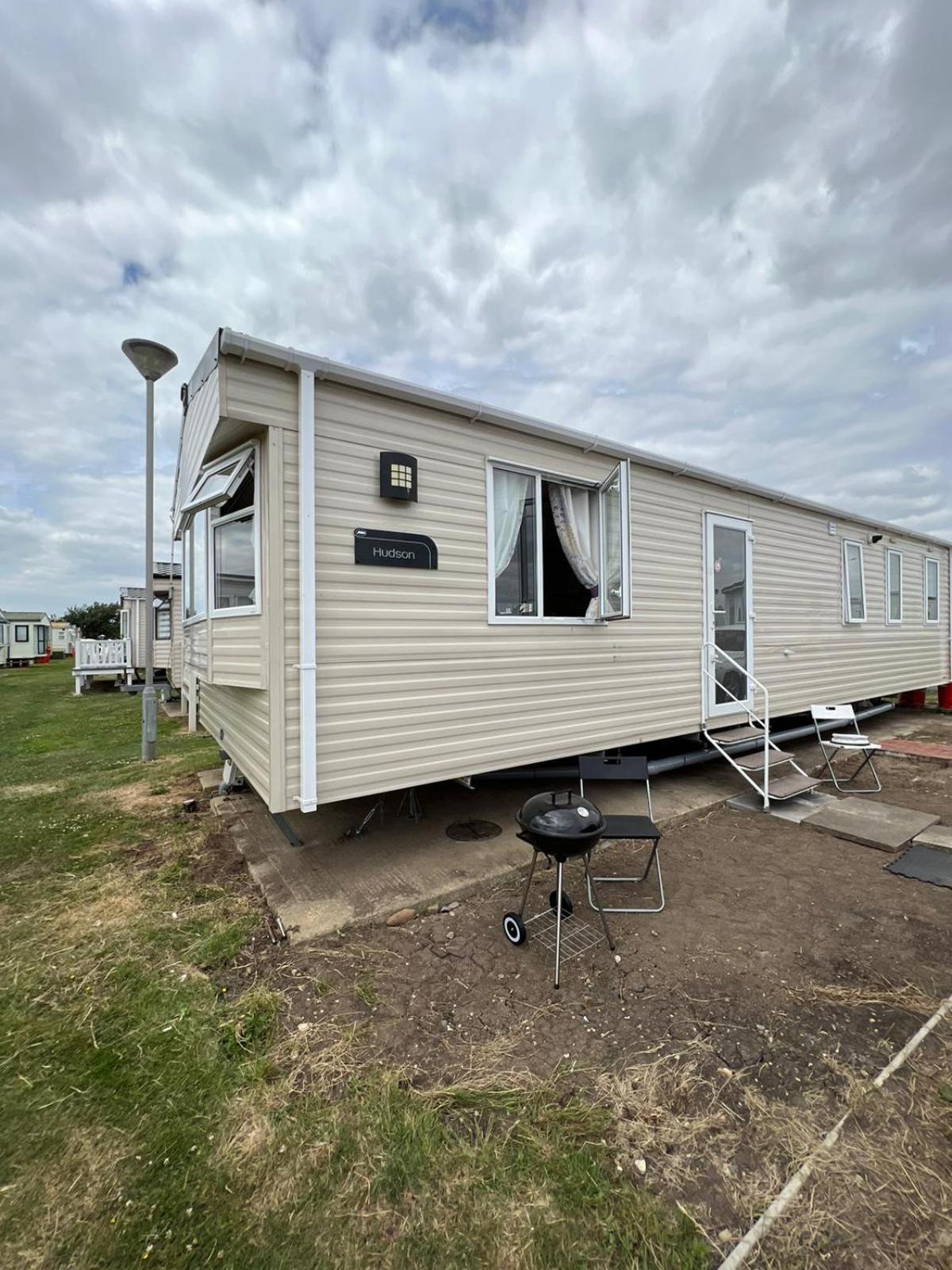Luxurious Three Bedroom Caravan Jaywick Sands Exterior photo