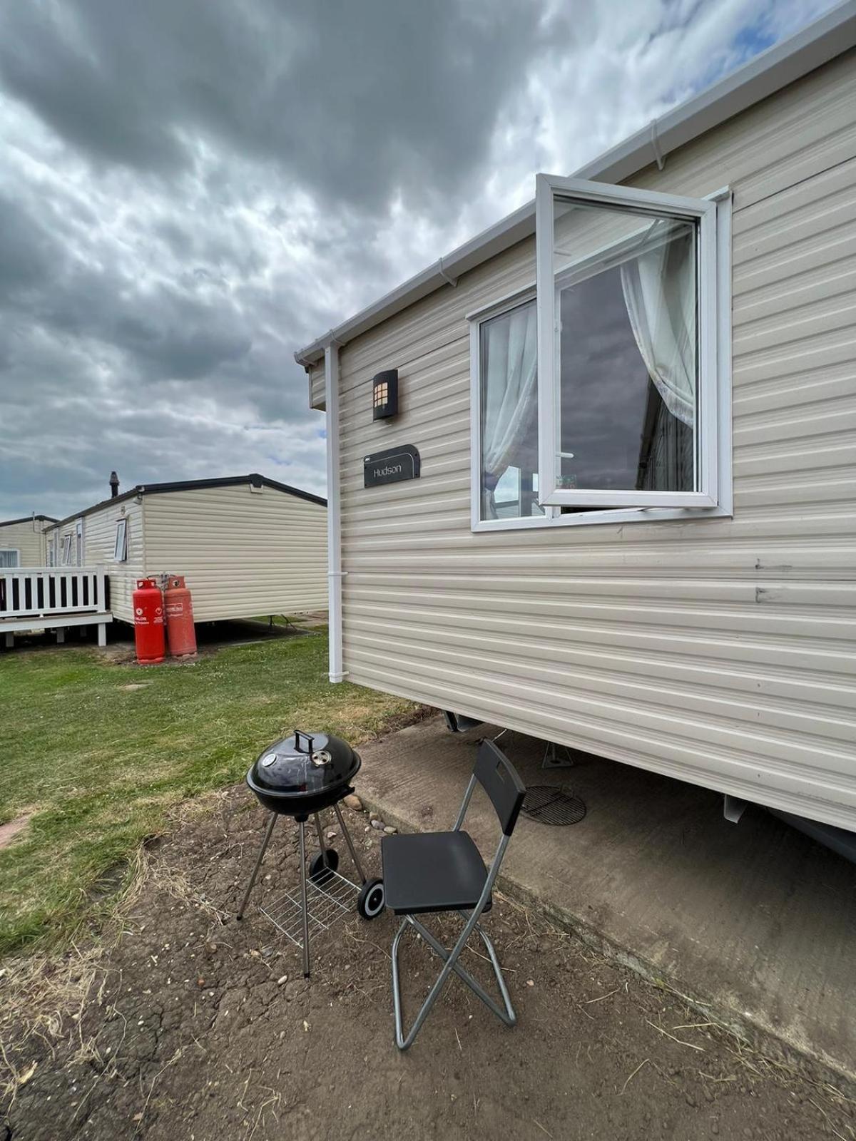Luxurious Three Bedroom Caravan Jaywick Sands Exterior photo